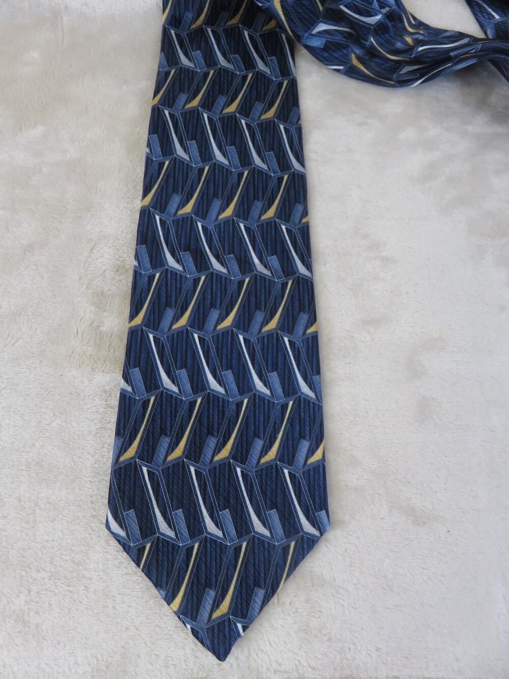 Vintage Arrow Tie 100% Silk Geometric Blue Designer USA Men's Neck Tie 4"x57"